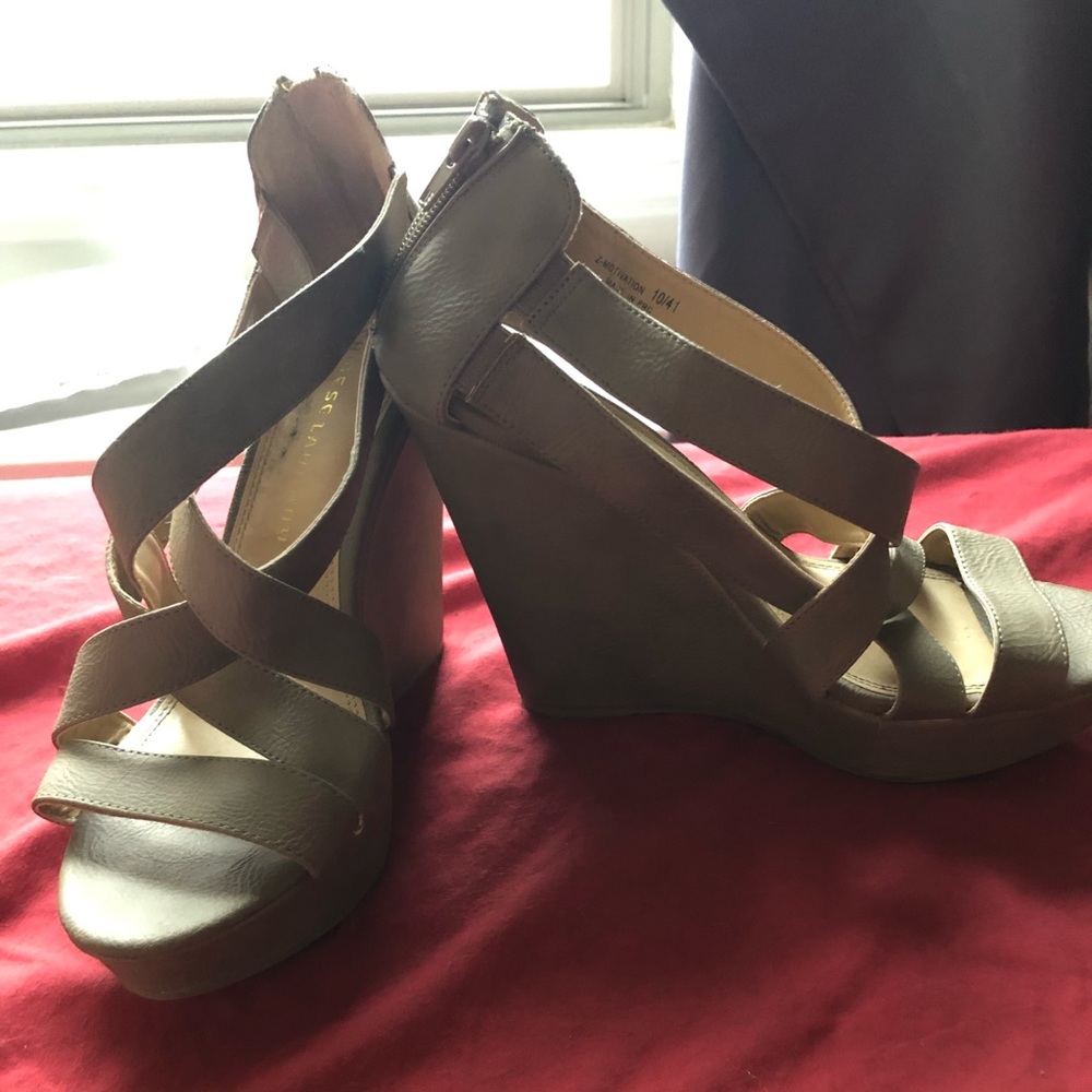 Tan Wedges - Picture 3 of 3